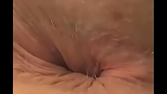 Close-Up Intenso De Jogo Anal E Penetração Anal